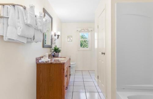 Valatie Hotel | Blue Spruce Inn & Suites