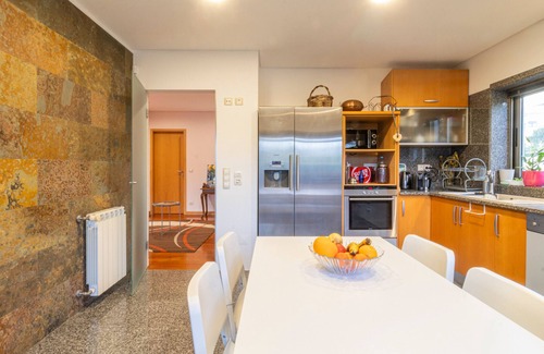 Gondomar Bed & Breakfast | Blue velvet room