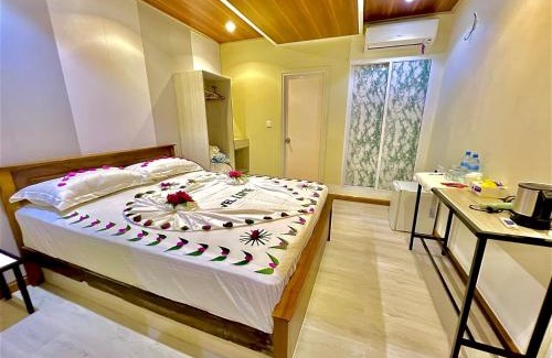 Maamigili House | Blue Village