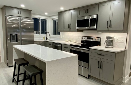 Marysville House | Blue Water Hideaway.Awesome renovation.Incredible River Views.Free Wifi