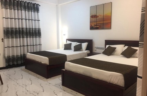 Trincomalee House | Blue Wings Beach Hotel