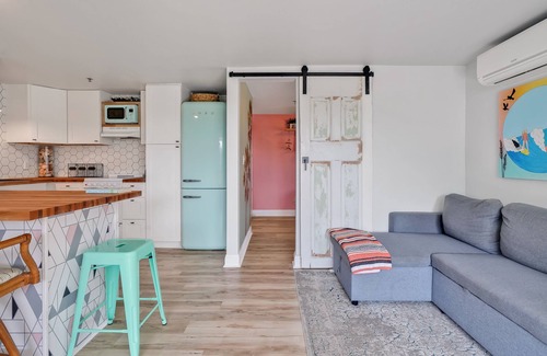 South End Condo | Blue Zone Bungalow! 150 yards to the beach & close to cafes!