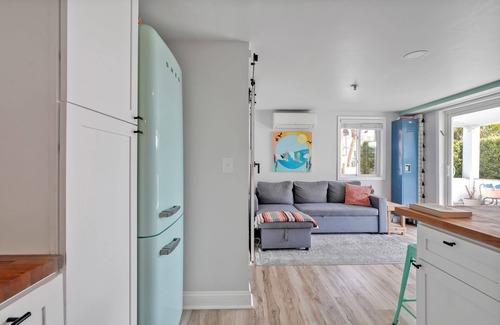 South End Condo | Blue Zone Bungalow! 150 yards to the beach & close to cafes!