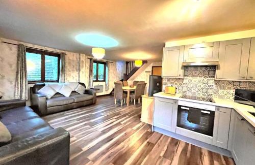 Llanybri Ski Chalet | BlueBell 16-Hot Tub-Woodland Lodges-Pembrokeshire
