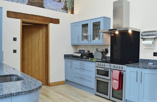 Graddon Cross Cottage | Bluebell Barn is a perfect hideaway for a week or long weekend.