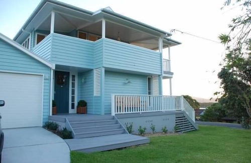 Green Point House | Bluebell, Between the ocean & the lake