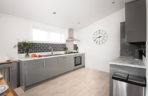 Mary Tavy House | Bluebell Lodge, 29 Roadford Lake Lodges