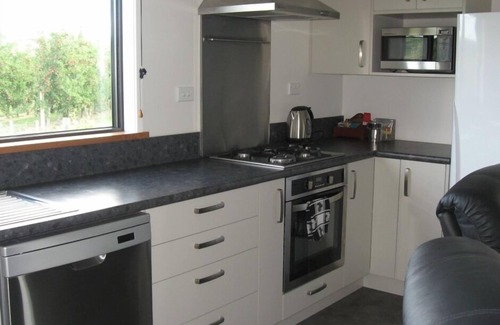 Longlands Cottage | Bluebell Lodge - Two Bedroom/Two Ensuite Cottage