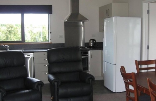 Longlands Cottage | Bluebell Lodge - Two Bedroom/Two Ensuite Cottage