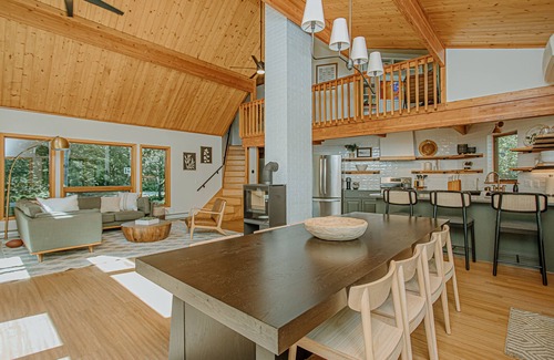 Dryden House | Blueberry Point – A Four-Season Lakeside Retreat in Central Maine