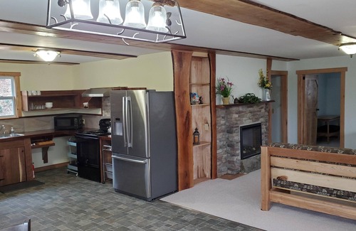 Lakeville Cottage | Bluebird Hollow is a cozy little home in the woods