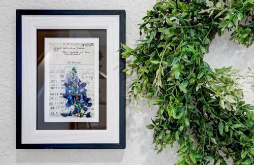 Wetmore House | Bluebonnet - A Birdy Vacation Rental