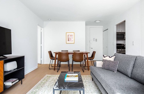 Battery Park City Apartment | Blueground | Battery Park City, rooftop, nr Hudson River