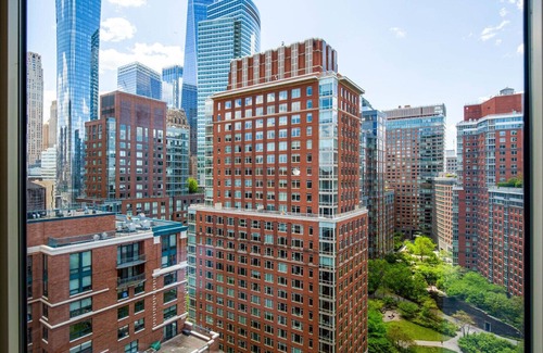 Battery Park City Apartment | Blueground | Battery Park City, rooftop, nr Battery Park