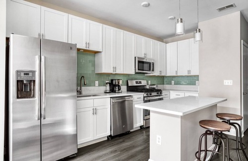 Bethesda House | Blueground | Bethesda, fitness center, nr Cabin John Park