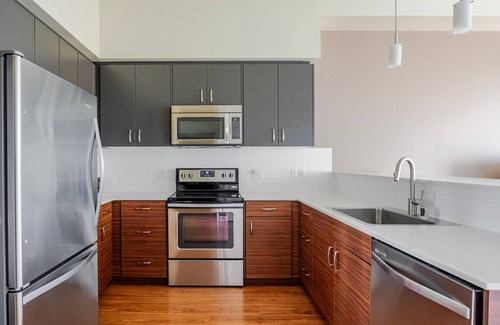 Downtown Apartment | Blueground | Downtown, jacuzzi, nr Lake Sammamish