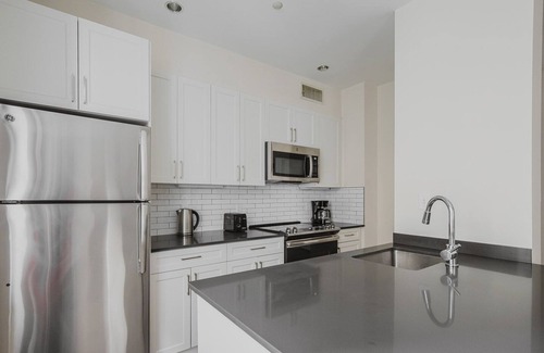 Downtown Boston Apartment | Blueground | Financial District, washer, nr Boston Harbor