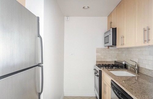 Kips Bay Apartment | Blueground | Kips Bay, fitness center, nr Empire State