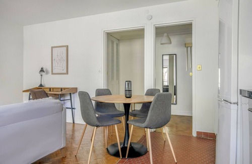 Quartier de Javel Apartment | Blueground | Porte Saint Cloud, balcony, nr sports
