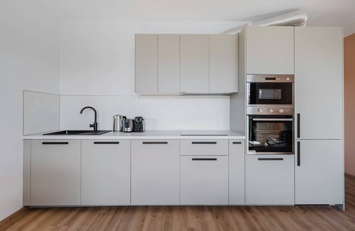 Prague 3 Apartment | Blueground | Prague 3, New build, free parking (PRG-38)