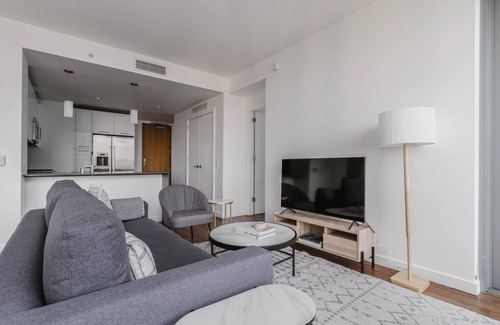 South Beach Apartment | Blueground | Rincon Hill, pool & EV, nr Ferry