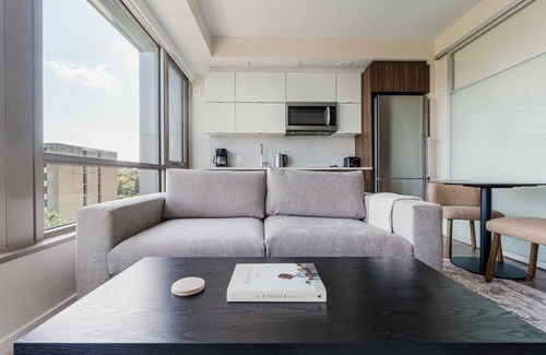 Capitol Hill Apartment | Blueground | Southwest Waterfront, gym, nr National Mall