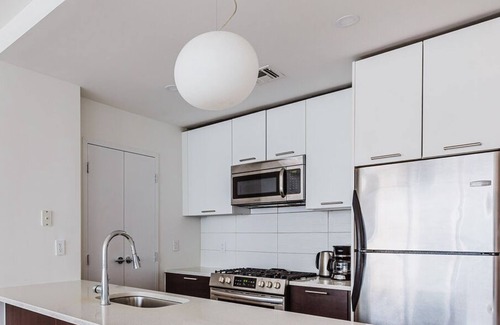 Williamsburg Apartment | Blueground | Williamsburg, balcony, nr McCarren Park