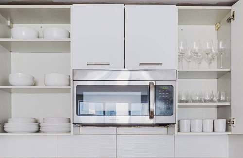 Williamsburg Apartment | Blueground | Williamsburg, balcony, nr McCarren Park