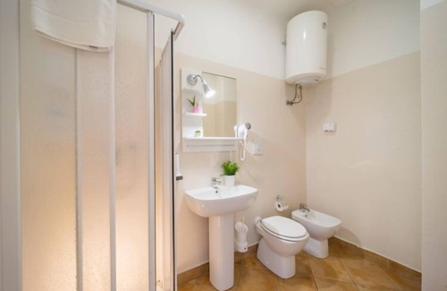 Olginate Hostel | Bluelake Inn - Ostello