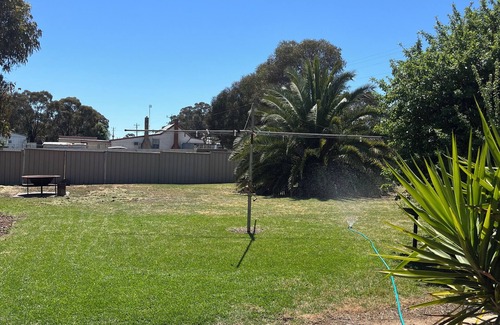 Dunolly House | Bluemist Holiday Accommodation Dunolly
