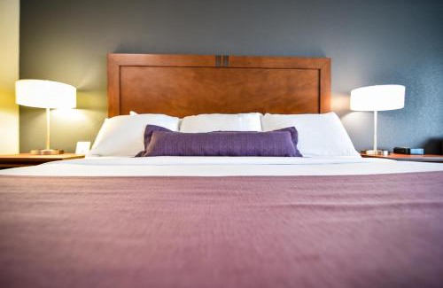 Manhattan Hotel | Bluemont Hotel