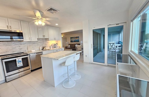 Bolongo Bay Condo | Blueviews @ Sea Cliff 3Bed/3Bath