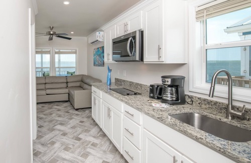 Chincoteague House | Blufin Bungalows & Marina