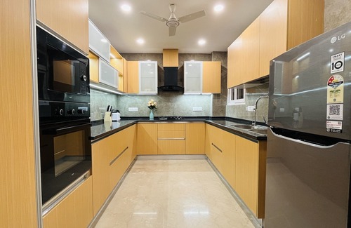Saket Apartment | BluO Modern 3BHK MAX Saket -Lift, Parking , Balcony.