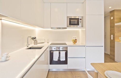 Lisbon Old Town Apartment | BmyGuest Bruno's 36 Exclusive Apartments IV (C99)