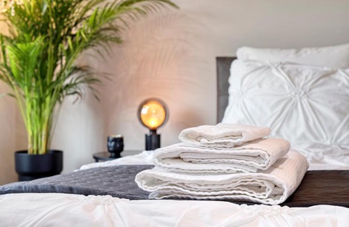 Lanklaar Bed & Breakfast | BnB Pastel -B&B Breakfast Included-