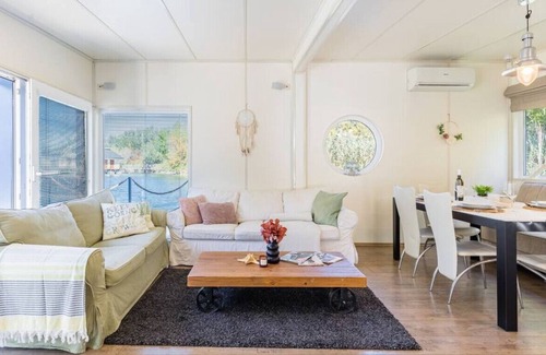 Bratislava Boat Rental | BNB Slovakia Charming Danube Houseboat