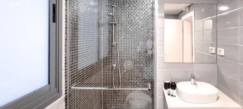 Tel Aviv Promenade Apartment | BnBIsrael apartments - Ben Yehuda Nuage