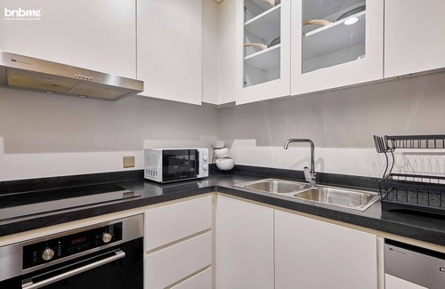 Al Olaya District Apartment | bnbme | Chic 1BR Apartment w/ Outdoor Pool Access