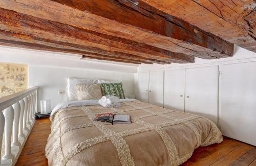 Quartier Sainte-Avoye Apartment | BnBNova - Le Marais & Pompidou & Place des Vosges
