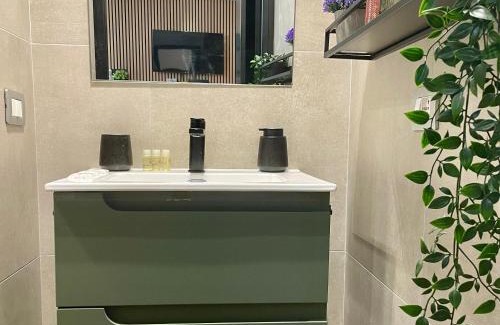Paderno Dugnano Apartment | BNBOOK - Green Zone Studio