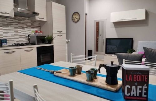 Rho Apartment | Bnbook-Skyliner Train Station