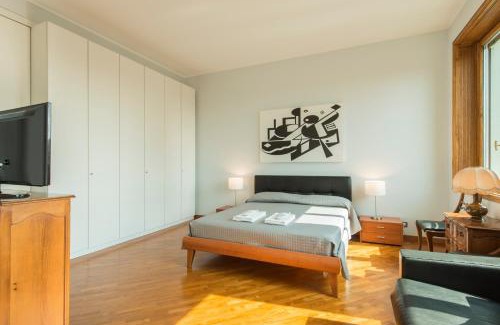 Centro Storico Apartment | BnButler - Duomo Apartment - Galleria Unione