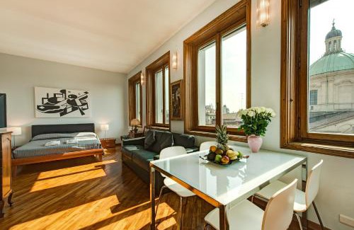 Centro Storico Apartment | BnButler - Duomo Apartment - Galleria Unione
