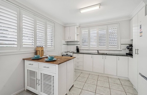 Urunga Apartment | Boardwalk Bungalow - Pets Stay Free, Accessible,