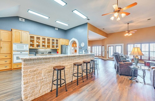 Milam House | Boat Dock & Hot Tub: Waterfront Home in Milam!