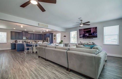 Crystal River House | Boater’s Paradise! Stunning Views! Deep water canal, Gulf & River access,