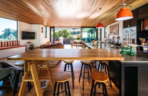 Palm Beach House | BOATSHED COVE | Coast and Country | WINTER DEAL - Stay for 3, Pay for 2
