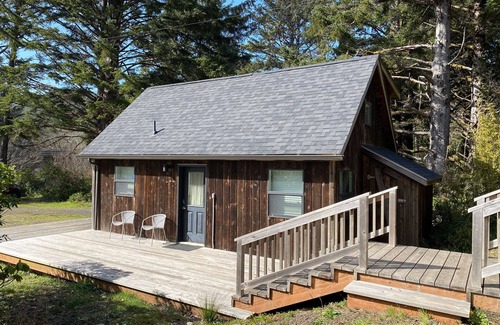 Yachats Cabin | Bob Creek Studio - across from Bob Creek Beach, Forest.