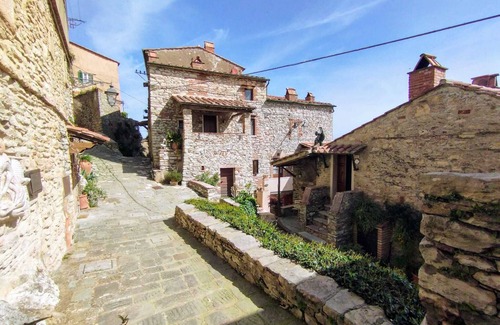 Sassetta House | Bob House